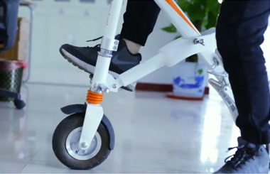 Airwheel E6 X shaped folding electric bike