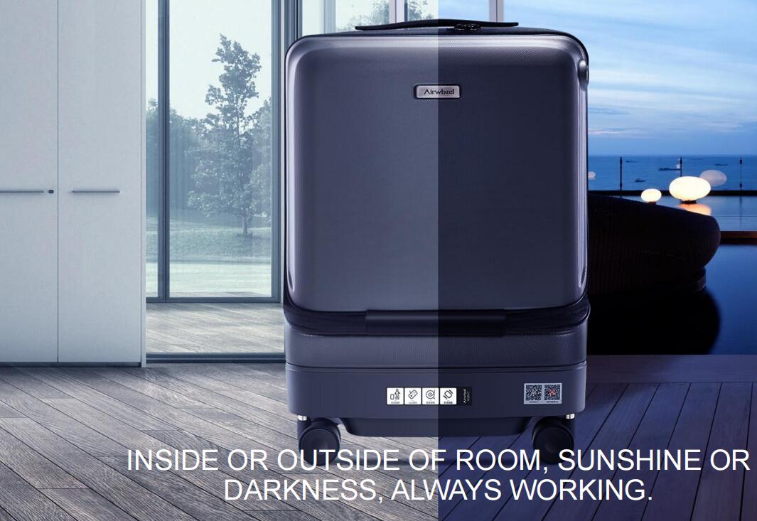 Airwheel SR5 smart luggage