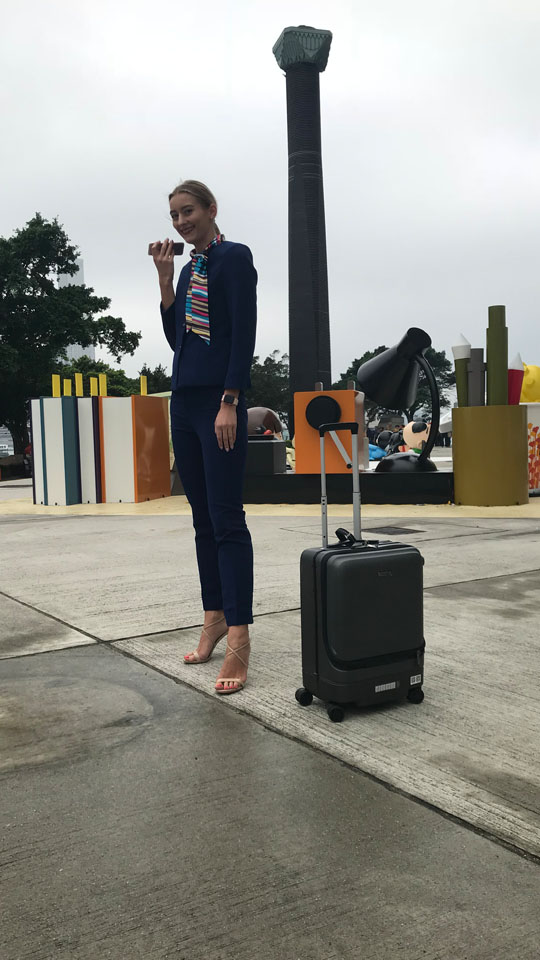 Airwheel SR5 smart suitcase