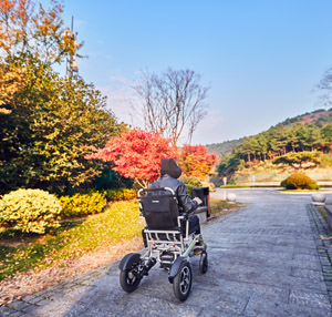 Airwheel smart wheelchair