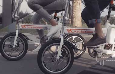 Airwheel R5 electric assist bike Offers Various Riding Styles.